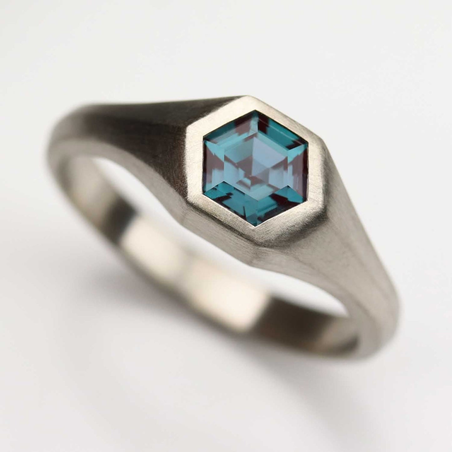 . 14k White Gold Hexagon Signet Ring
