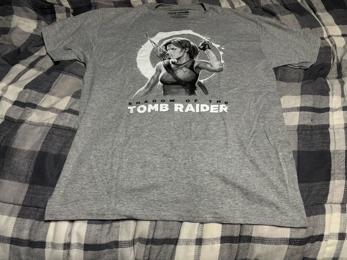 Loot Crate Gaming Shadow of the Tomb Raider Lara Croft T Shirt Men's M Unisex T-shirt, Sweatshirt, Hoodie, Long Sleeve Tee